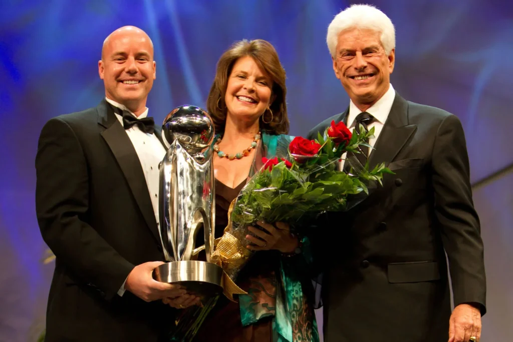 Collette Larsen Top USANA Distributor Award
